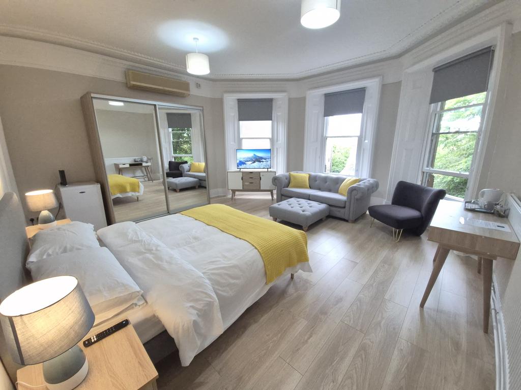 Room 6 Couple Rooms - £1200.00