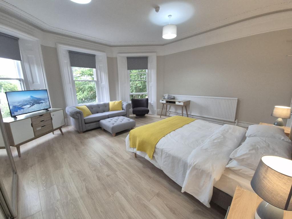 Room 6 Couple Rooms - £1200.00