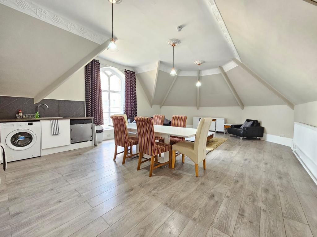 Large Communal Living/Dining/Kitchen