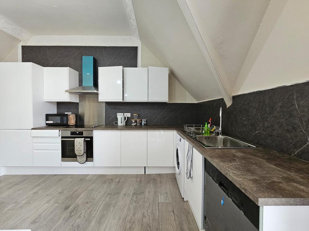 Large Communal Living/Dining/Kitchen