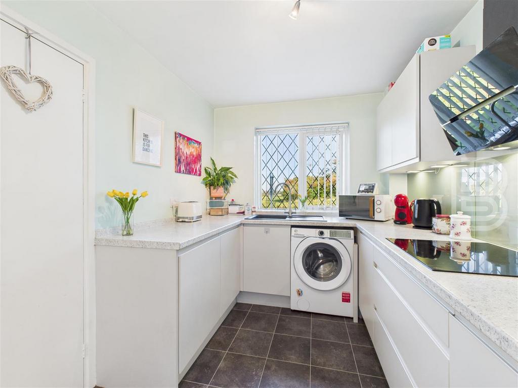 CAM05587 G0-PR0045-STILL018.jpg