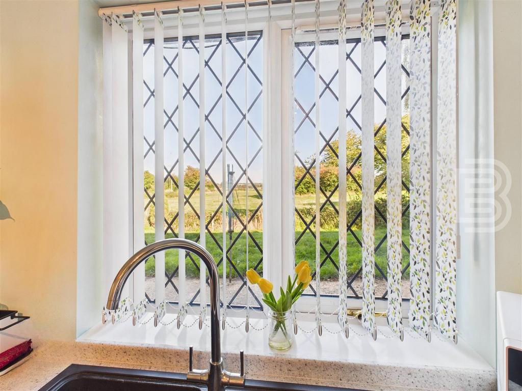 CAM05587 G0-PR0045-STILL019.jpg