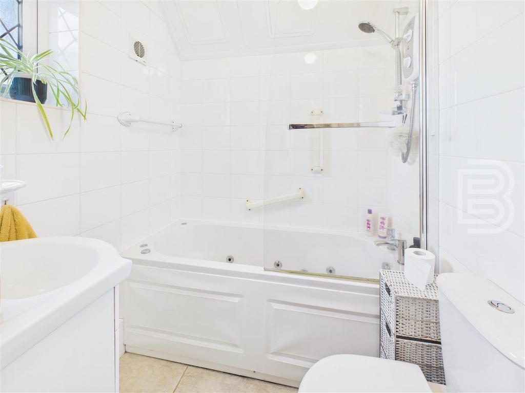 CAM05587 G0-PR0045-STILL012.jpg