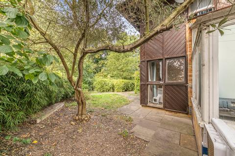 3 bedroom end of terrace house for sale, Friars Mead, Manchester Road, London
