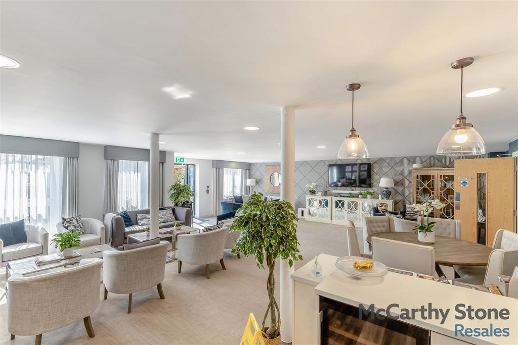 8664876-interior01.jpg