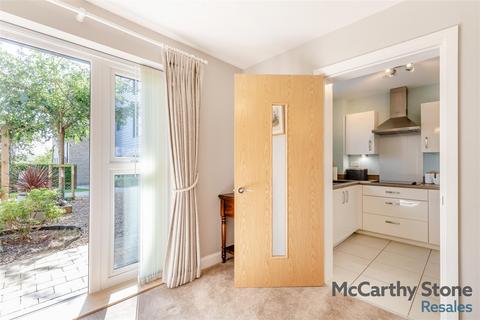 1 bedroom apartment for sale, Hindhead Knoll, Walnut Tree, Milton Keynes