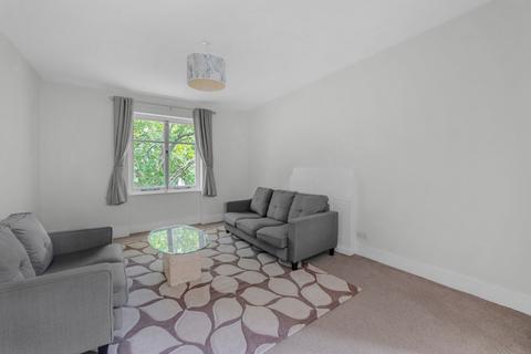 3 bedroom flat for sale, Sussex Gardens, Hyde Park, London