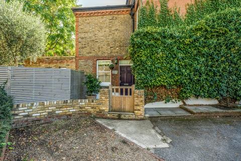 2 bedroom terraced house for sale, Station Approach, Richmond, Surrey