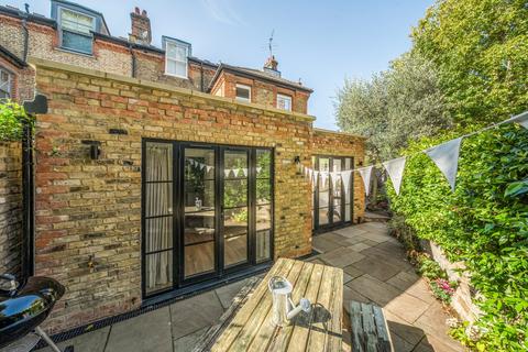 2 bedroom terraced house for sale, Station Approach, Richmond, Surrey