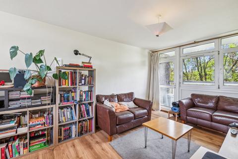 2 bedroom flat for sale, Watford Close, London