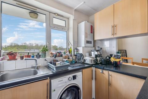 2 bedroom flat for sale, Watford Close, London