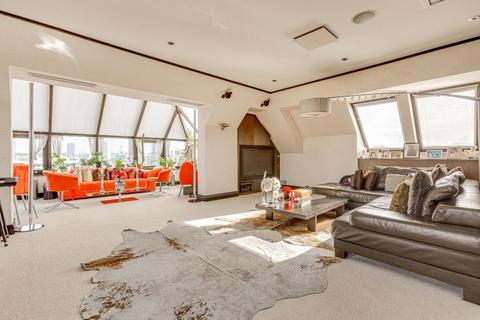 3 bedroom flat for sale, Watermans Quay, William Morris Way, London