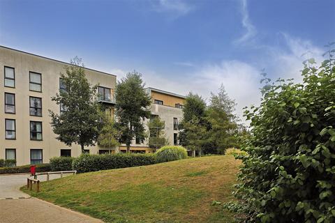 Magnetic Crescent, Enfield