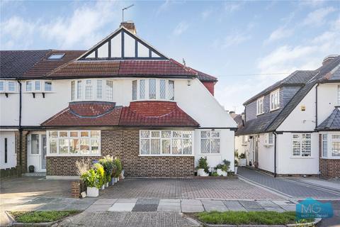 4 bedroom end of terrace house for sale, Melbourne Way, Enfield, EN1