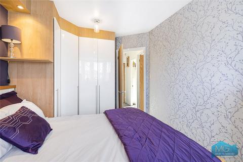 35 Melbourne Way, Enfield, EN1 1XG