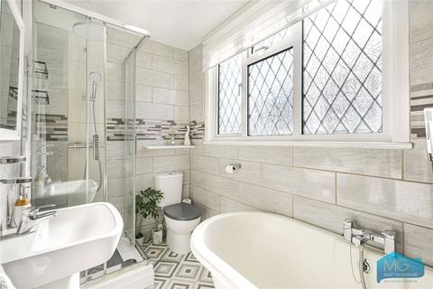 35 Melbourne Way, Enfield, EN1 1XG