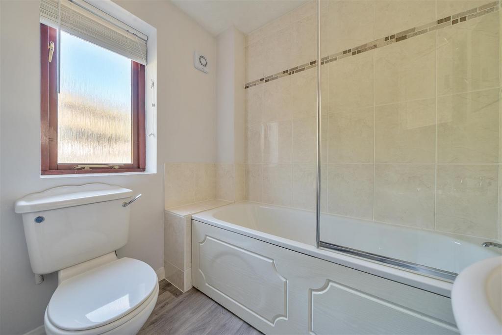 Barn Close Bathroom.jpg