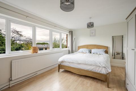 4 bedroom detached house for sale, Roseberry Avenue, Basildon, SS16