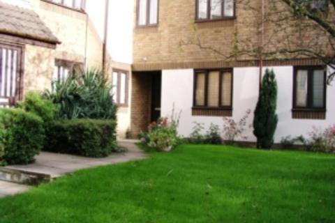 1 bedroom flat for sale, Colindeep Lane, London NW9