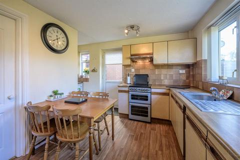 3 bedroom semi-detached house for sale, Graham Road, Kingswinford, DY8 5PU