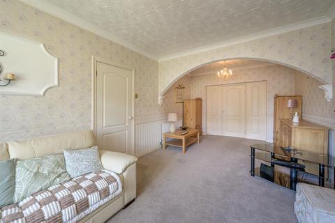 3 bedroom semi-detached house for sale, Graham Road, Kingswinford, DY8 5PU