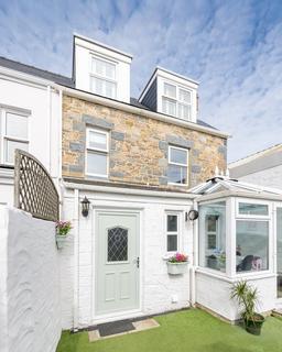 2 bedroom terraced house for sale, Les Monmains, Vale, Guernsey