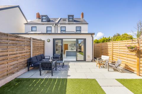 undefined, Kings Road, St. Peter Port, Guernsey