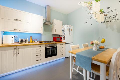 2 bedroom flat for sale, Gosfield Road, Herne Bay