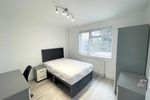 6 bedroom semi-detached house to rent, *£125pppw excluding bills* Coventry Road, Beeston, Nottingham, NG9 2EG