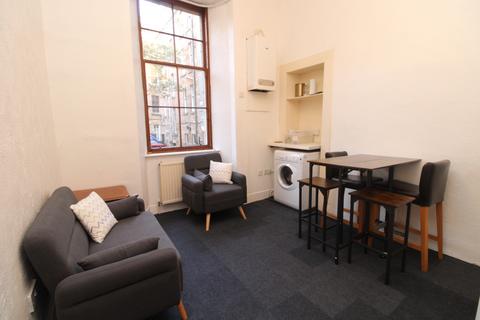 3 bedroom flat to rent, Gibson Street, Glasgow G12