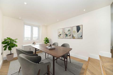 3 bedroom flat for sale, Thurlow Hill, London SE21
