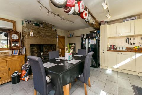 2 bedroom terraced house for sale, Lodge Street, Skelmanthorpe, HD8