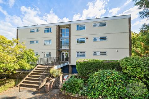 Hilgay, Guildford, Surrey, GU1