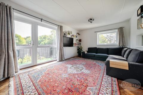 2 bedroom penthouse for sale, Hilgay, Guildford, Surrey, GU1