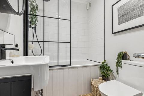 1 bedroom flat for sale, Goldhawk Road, Hammersmith W6