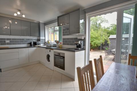 undefined, Hawkesmoor Road, Bewbush, RH11