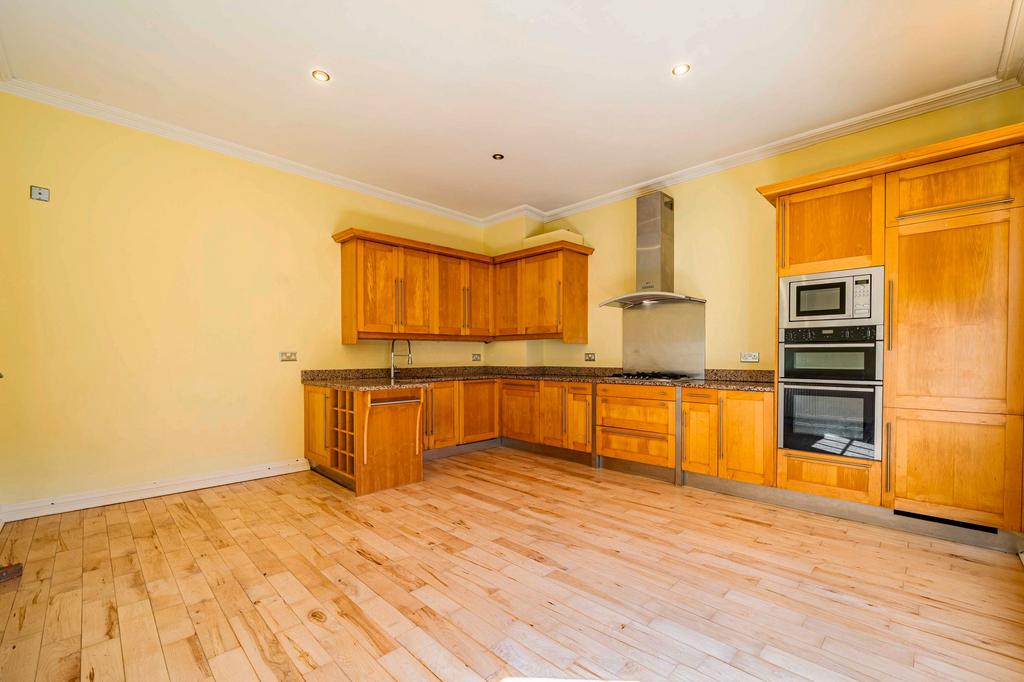 Kitchen/Dining