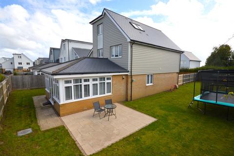 4 bedroom detached house for sale, George Close, Folkestone CT18