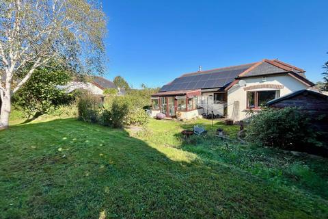 8 Moorland View, Buckfastleigh, TQ11 0AF