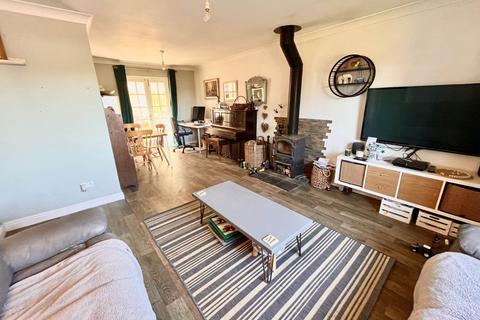 8 Moorland View, Buckfastleigh, TQ11 0AF