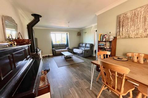 8 Moorland View, Buckfastleigh, TQ11 0AF