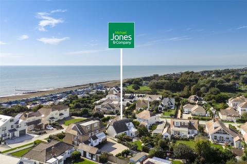 4 bedroom detached house for sale, South Drive, Ferring, Worthing, West Sussex, BN12