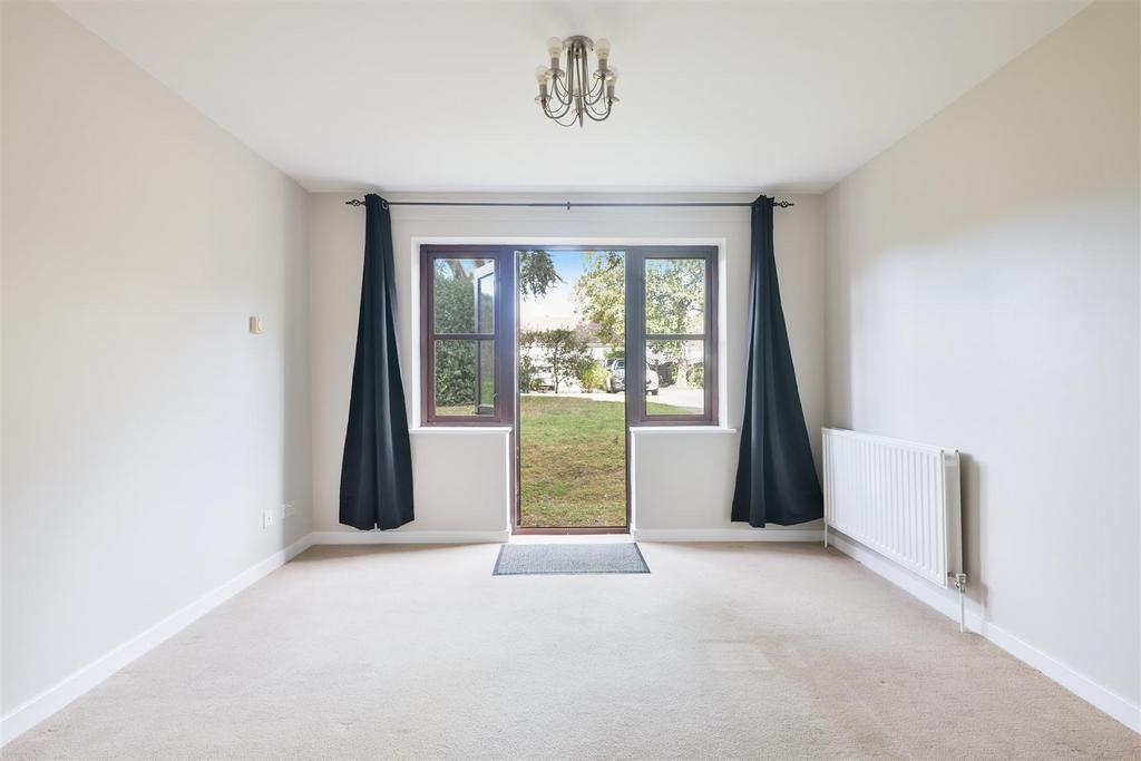 GRAYSHOT COURT, 2- (7).jpg