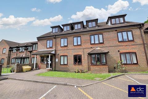 1 bedroom retirement property for sale, Barnetts Court, Corbins Lane, Harrow, HA2 8EU