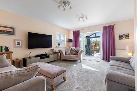 5 bedroom detached house for sale, Hollyblue Close, Drakes Broughton WR10