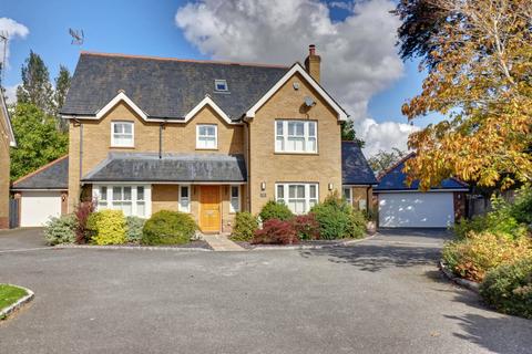 5 bedroom detached house for sale, High Wych Road, Sawbridgeworth, CM21