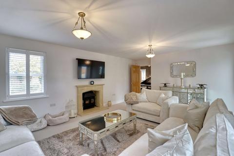 5 bedroom detached house for sale, High Wych Road, Sawbridgeworth, CM21