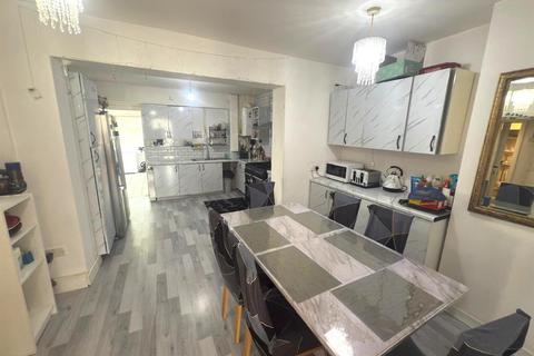 5 bedroom semi-detached house for sale, Morley Avenue, Manchester