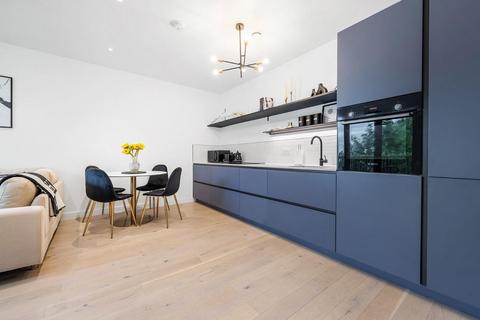 undefined, Balham High Road, London SW17