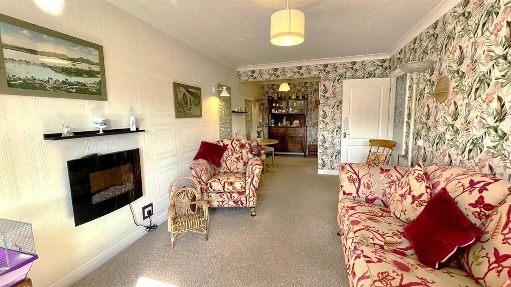 Ormeside grange 41 lounge dining.jpg